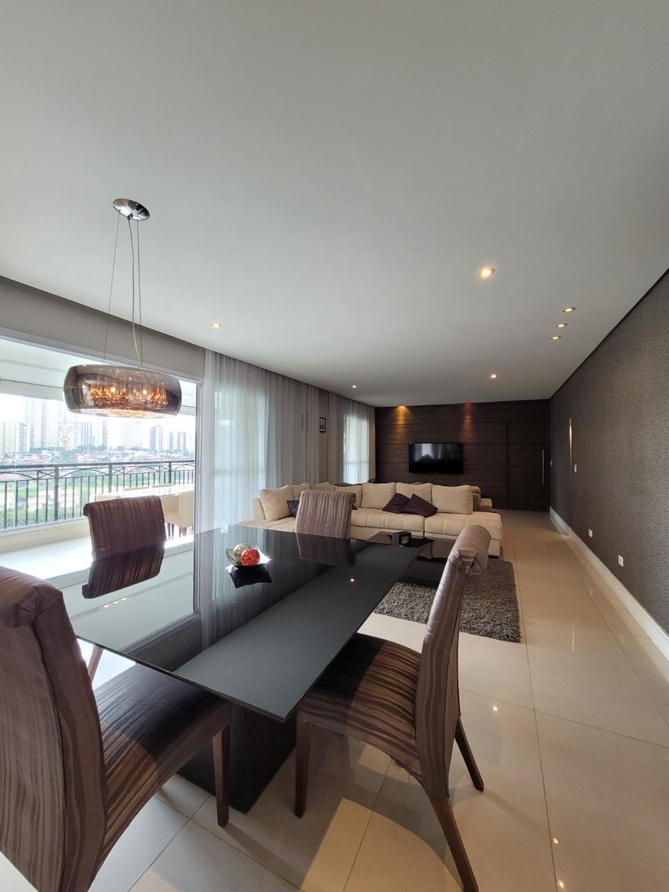 Apartamento em Vila Ema