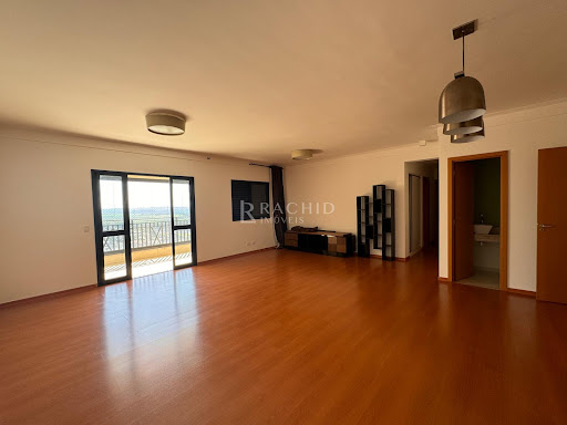 Apartamento em Jardim Esplanada II